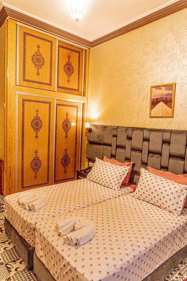 Hotel La Vallee Des Kasbahs Chez Ilyas 티네히르 외부 사진