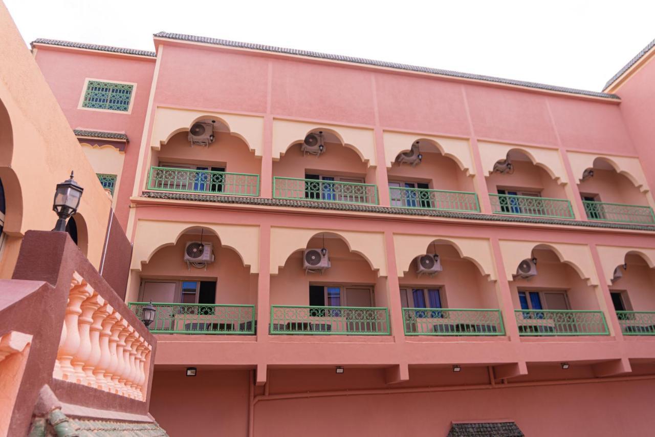 Hotel La Vallee Des Kasbahs Chez Ilyas 티네히르 외부 사진