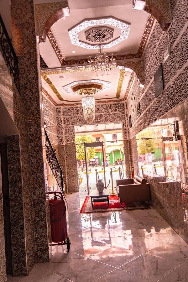 Hotel La Vallee Des Kasbahs Chez Ilyas 티네히르 외부 사진