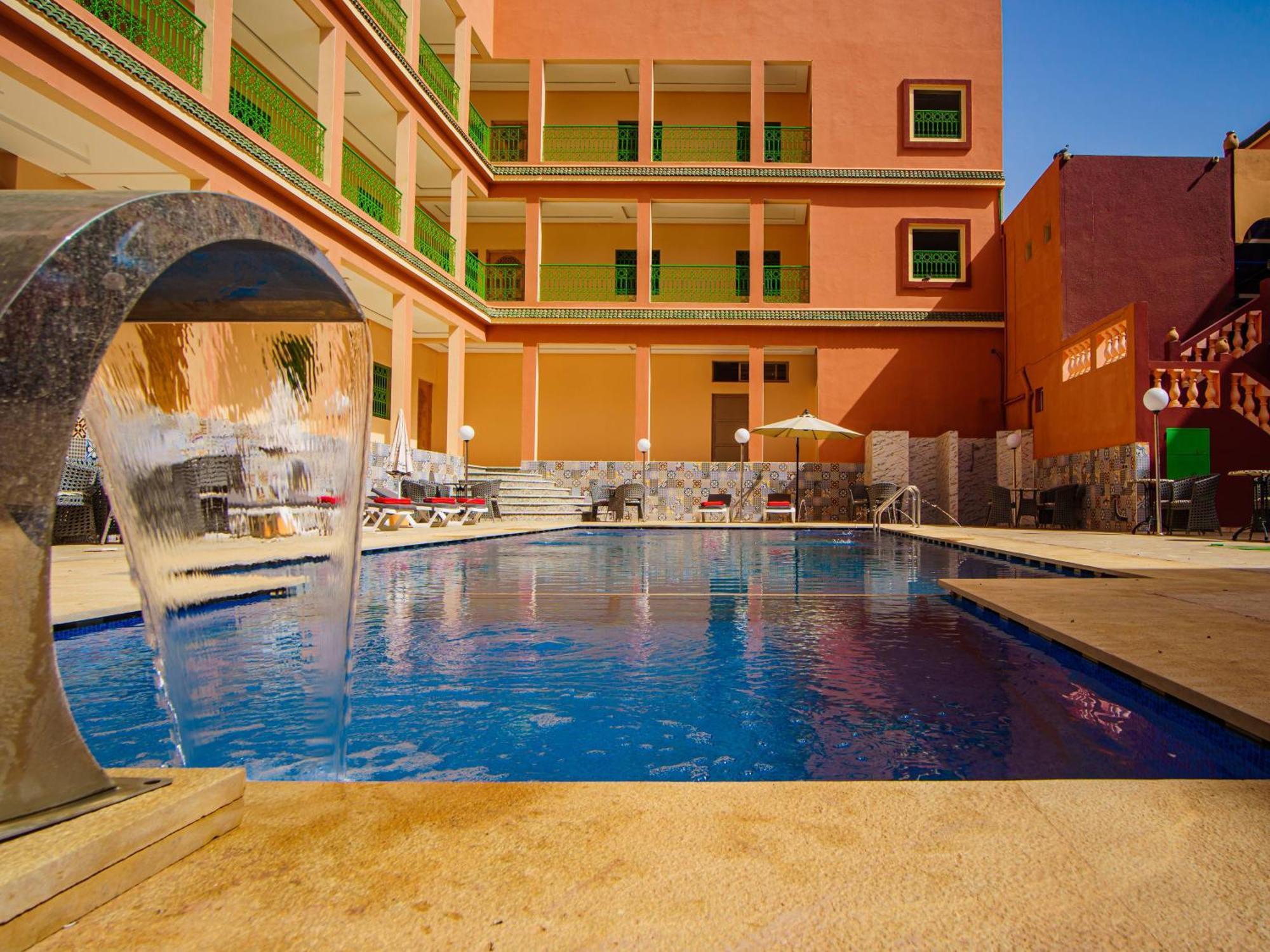 Hotel La Vallee Des Kasbahs Chez Ilyas 티네히르 외부 사진