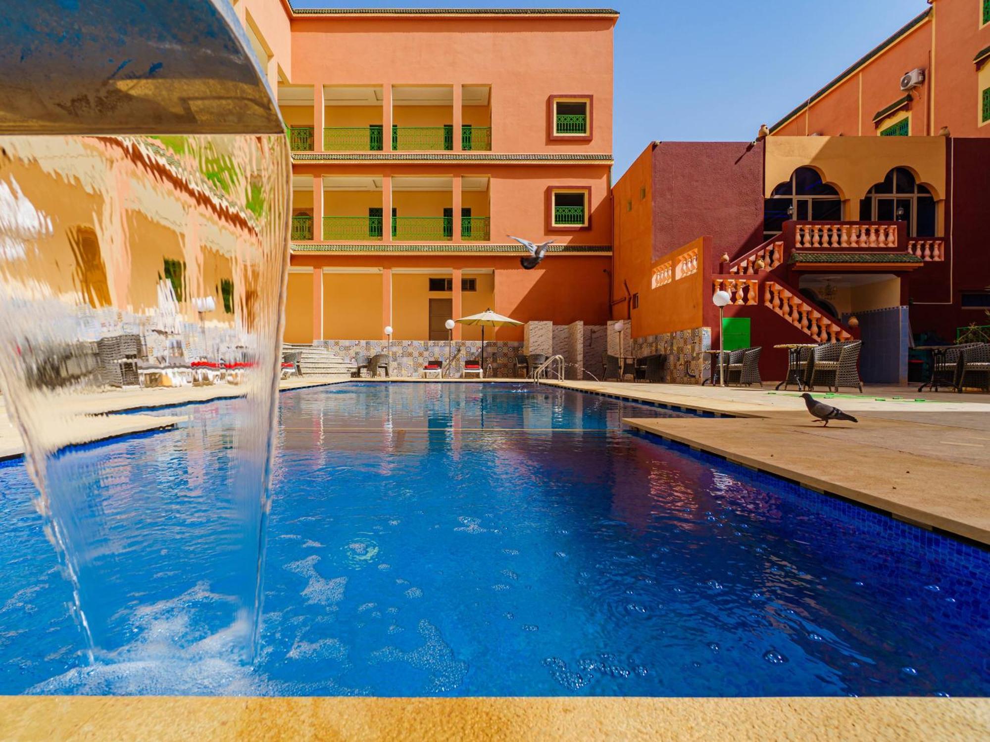 Hotel La Vallee Des Kasbahs Chez Ilyas 티네히르 외부 사진