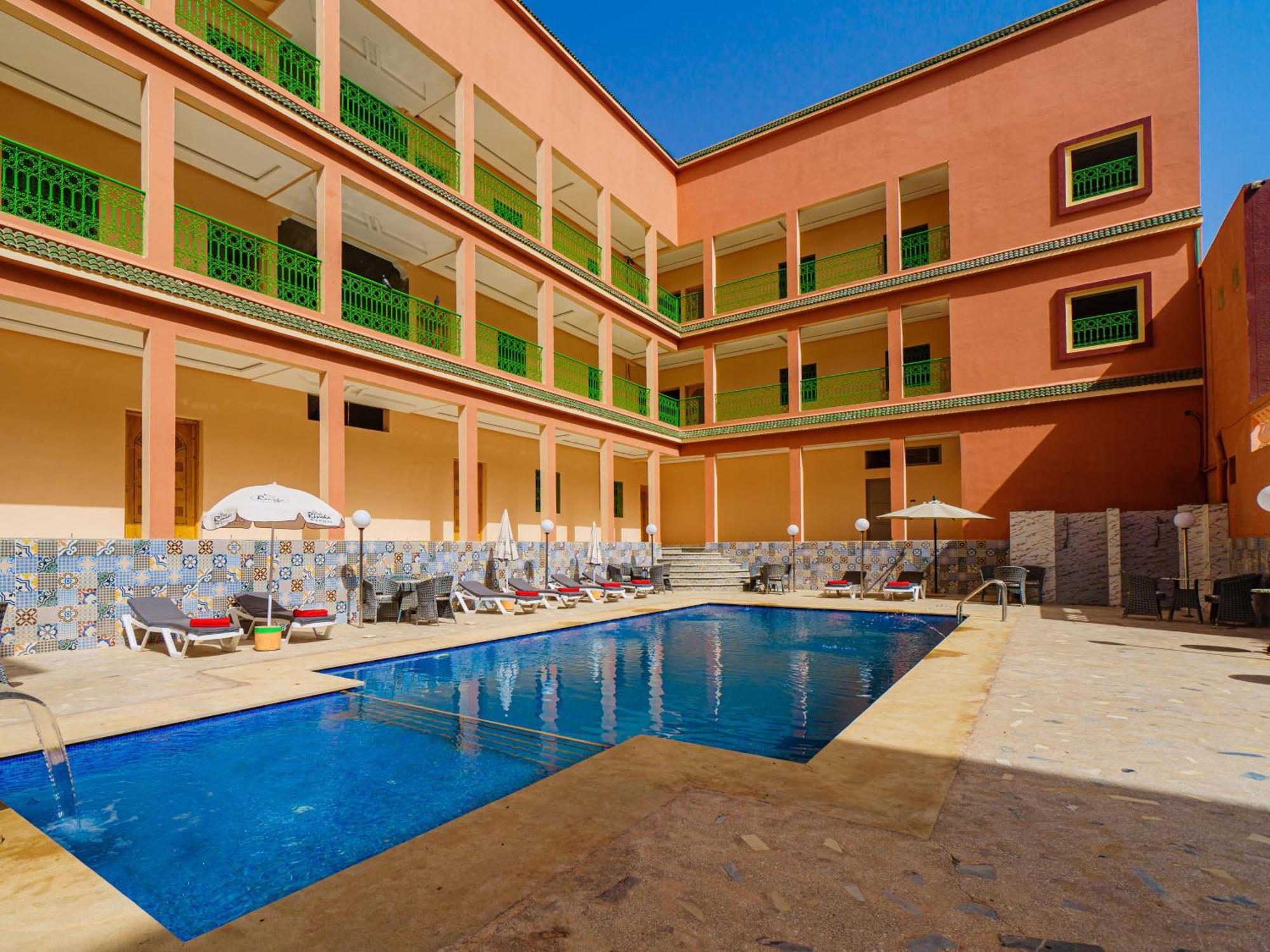 Hotel La Vallee Des Kasbahs Chez Ilyas 티네히르 외부 사진
